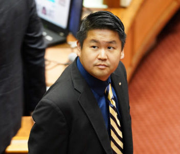 Hawaii Lawmakers Mull Mediation To Prevent Mass Evictions After Moratorium Lifted