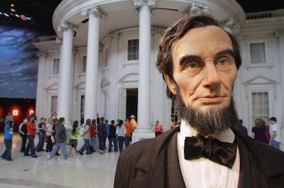 Lawmakers call for mediation between Lincoln Library and Museum and foundation